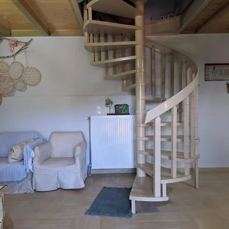 πετραμέλι Βίλα *